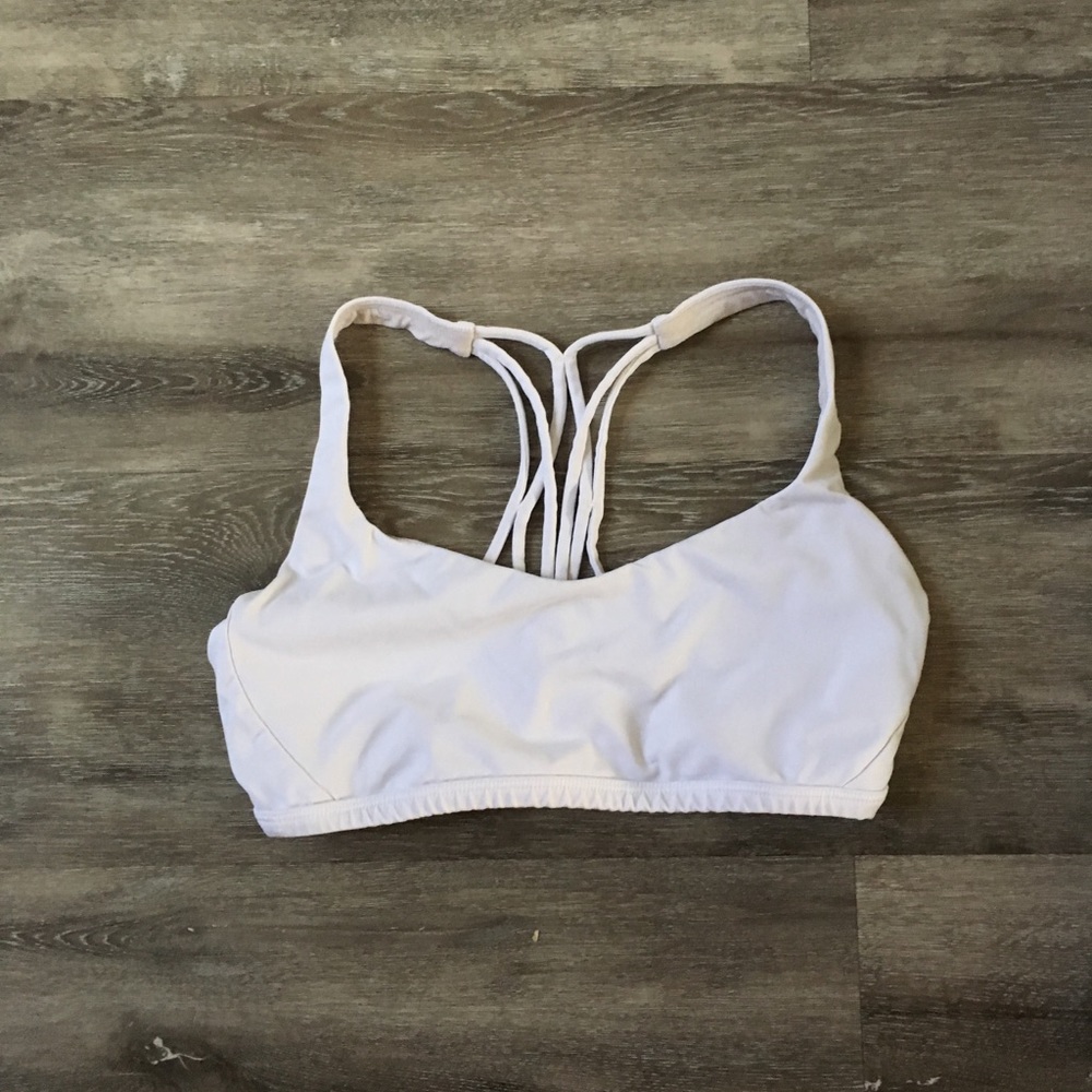 Lululemon Free to be Serene Bra